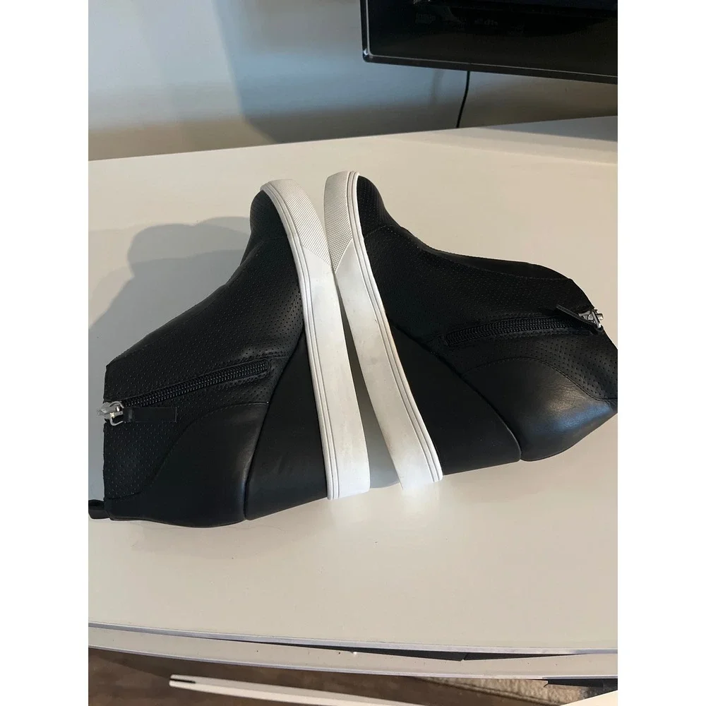 MIA Black Perforated Wedge Sneakers High Top Ankle Booties Side Zip Size‎ 7.5